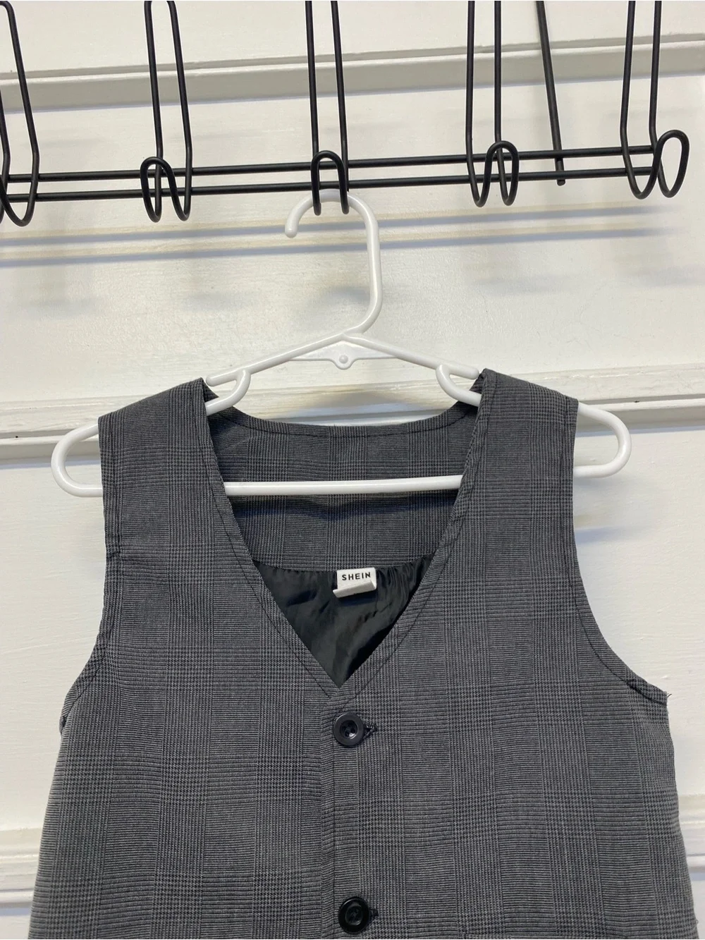 Boys 5t matching suit set SHEIN 2 pcs vest and pant smoke & pet free